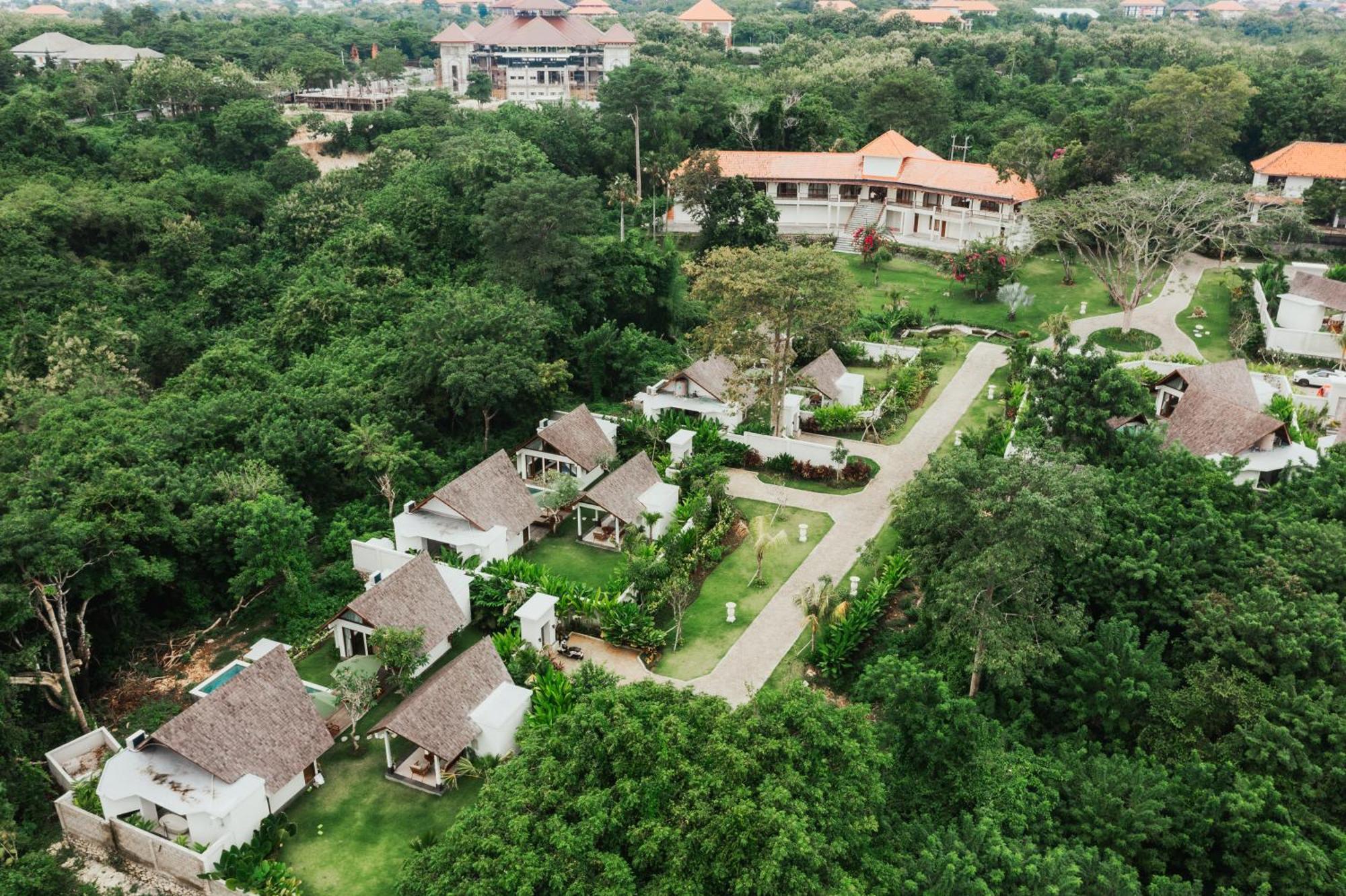 Arpana Luxury Private Pool Villas 金巴兰 外观 照片