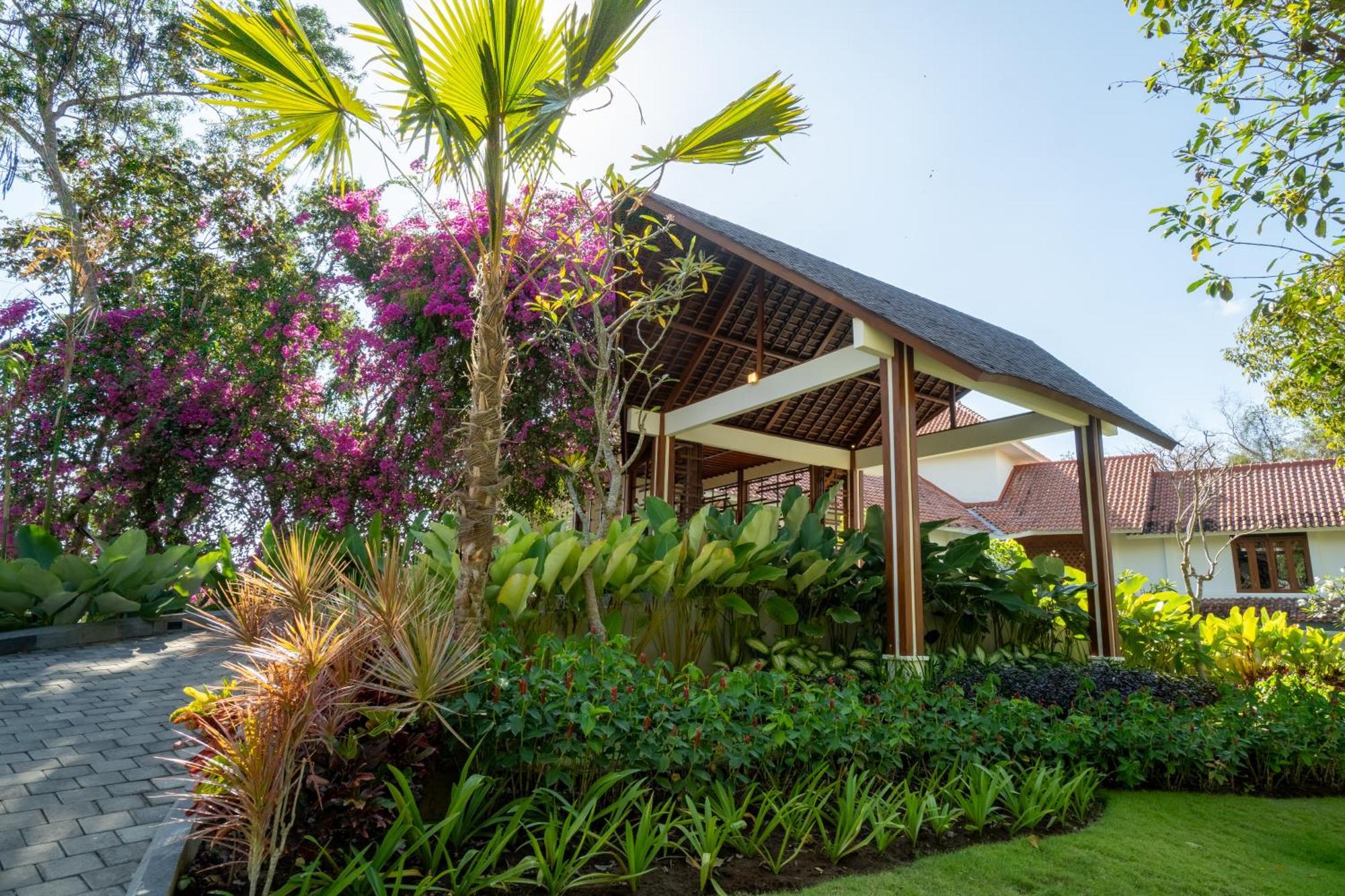 Arpana Luxury Private Pool Villas 金巴兰 外观 照片